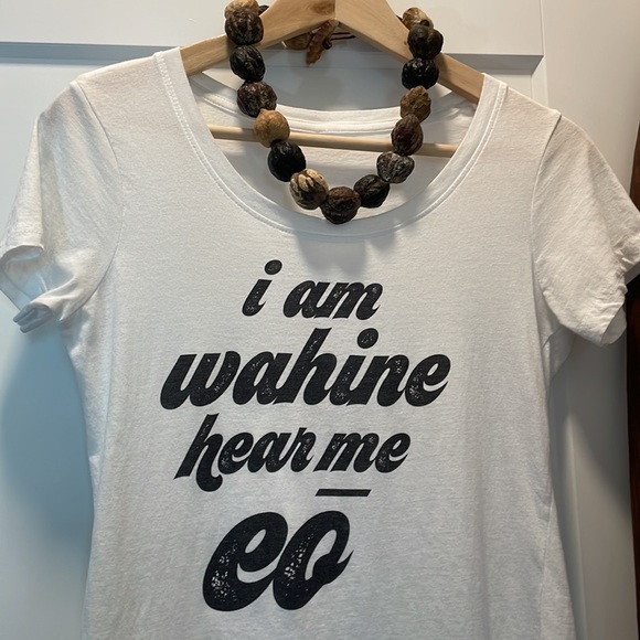 Mai Hilahila Tee XS/S Hawaii Wahine - Picture 2 of 2